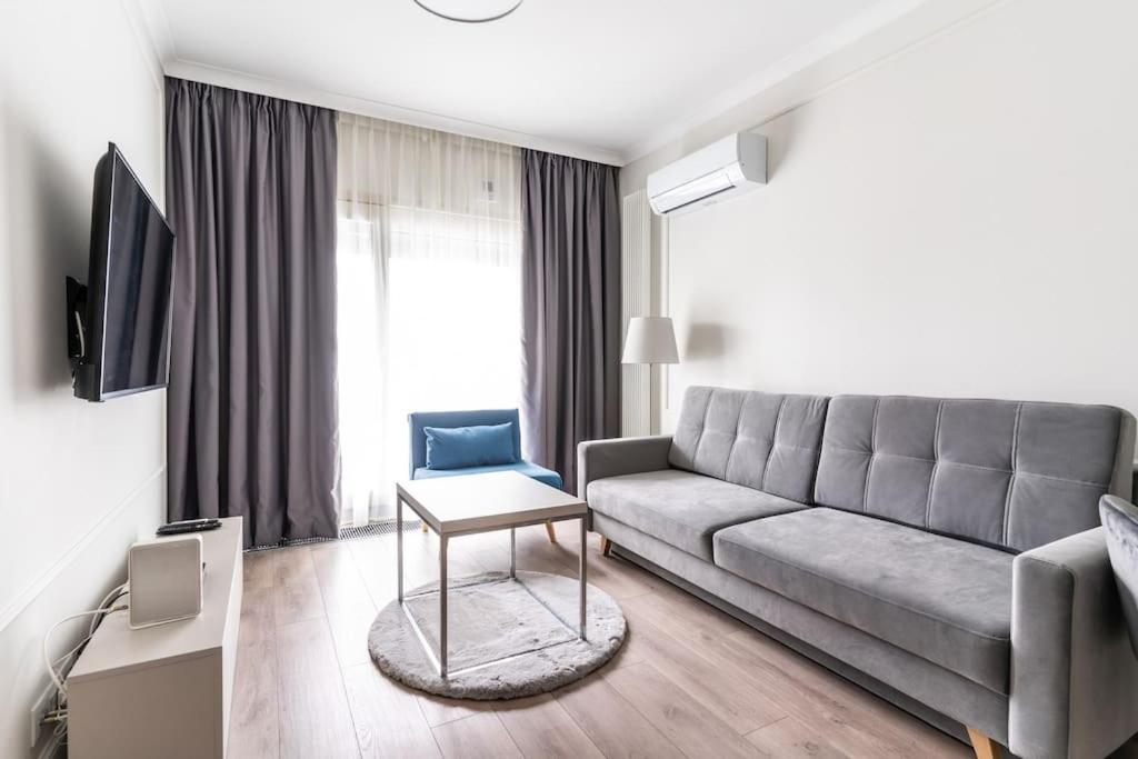 Chic & Luxury Apartment By Mennica Residence Varsovia Exterior foto