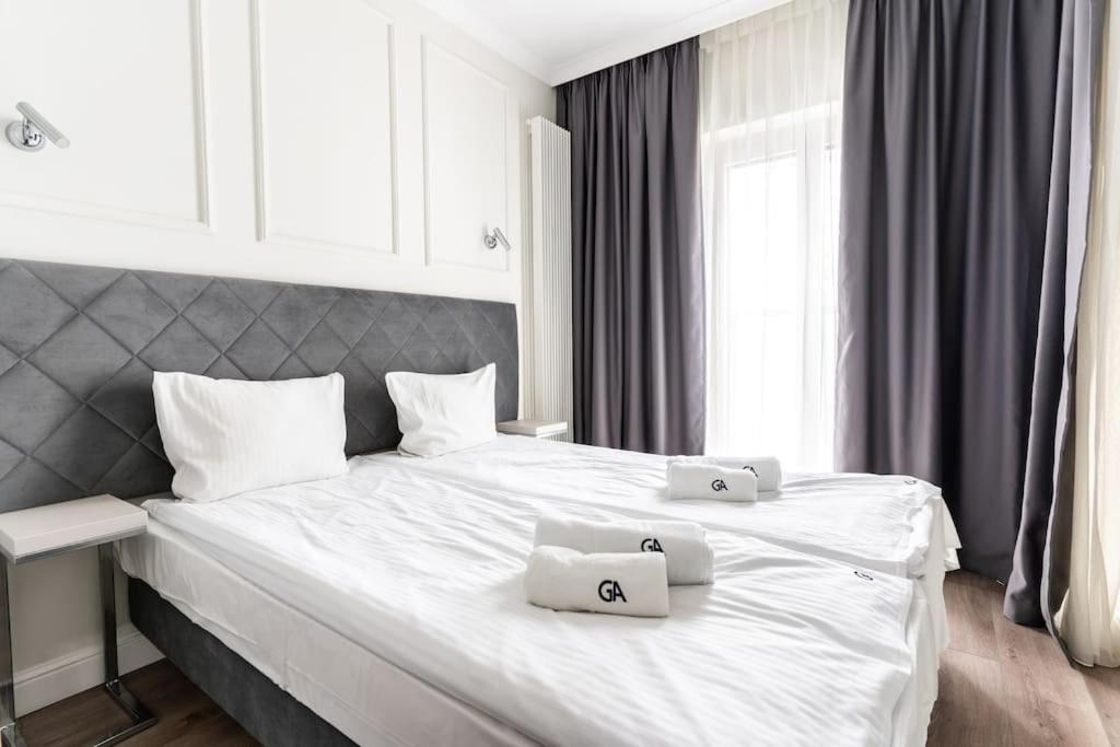 Chic & Luxury Apartment By Mennica Residence Varsovia Exterior foto