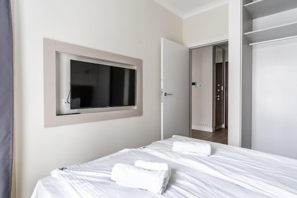 Chic & Luxury Apartment By Mennica Residence Varsovia Exterior foto
